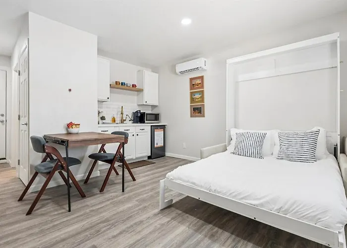 Cozy Retreat With Private Bath & Kitchenette Apartment Tempe